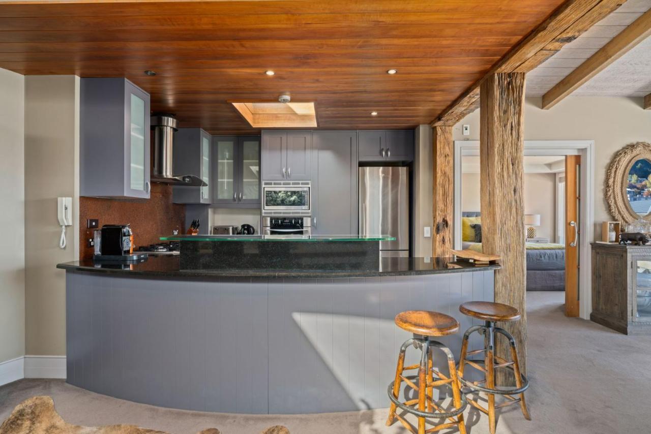 The Village Green Apartment Квинстаун Экстерьер фото