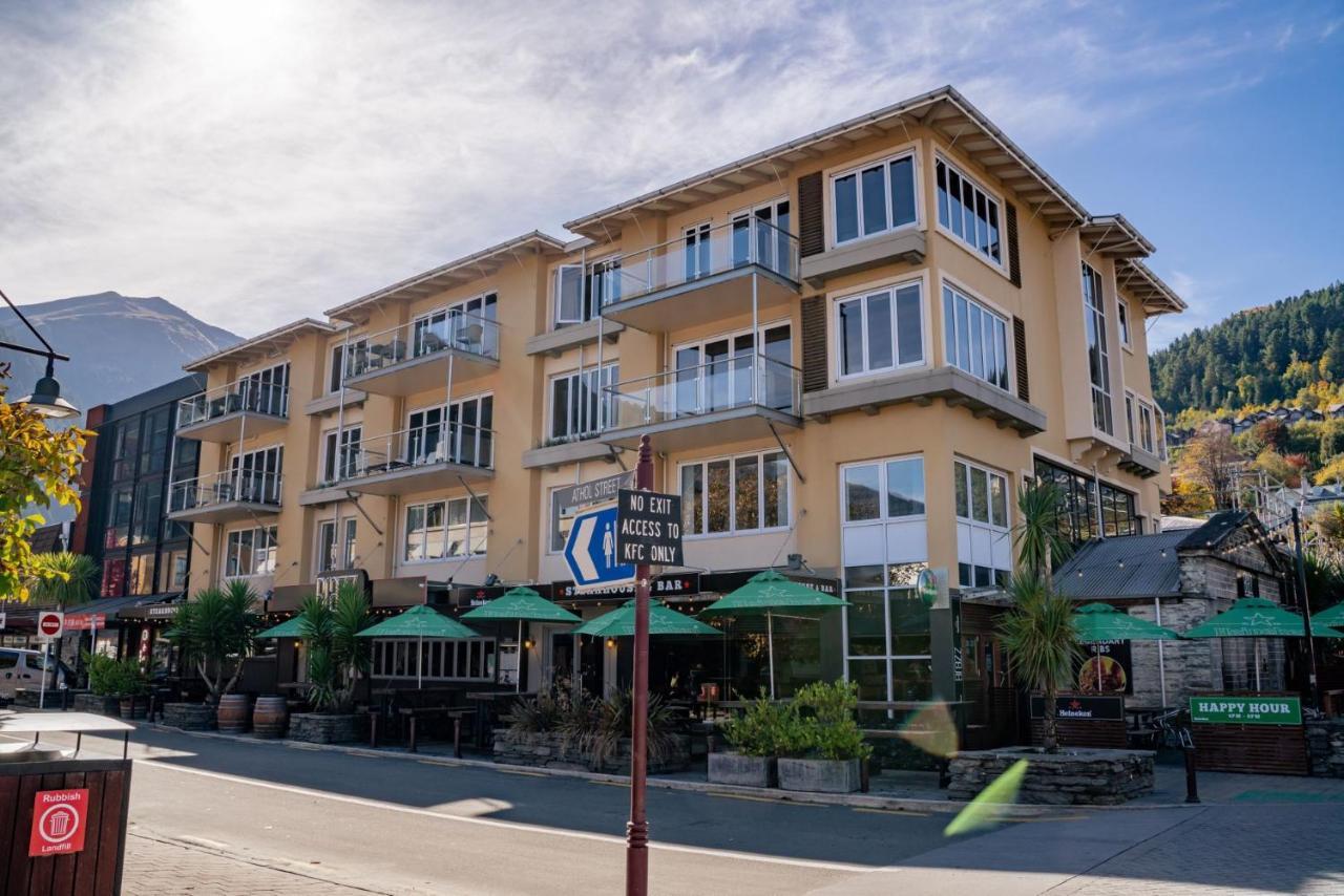 The Village Green Apartment Квинстаун Экстерьер фото
